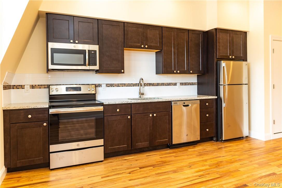 23 E Main Street Unit: 3A