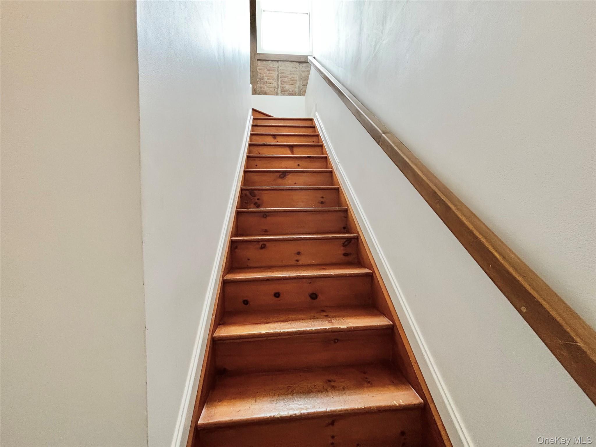 16 Hanna Lane