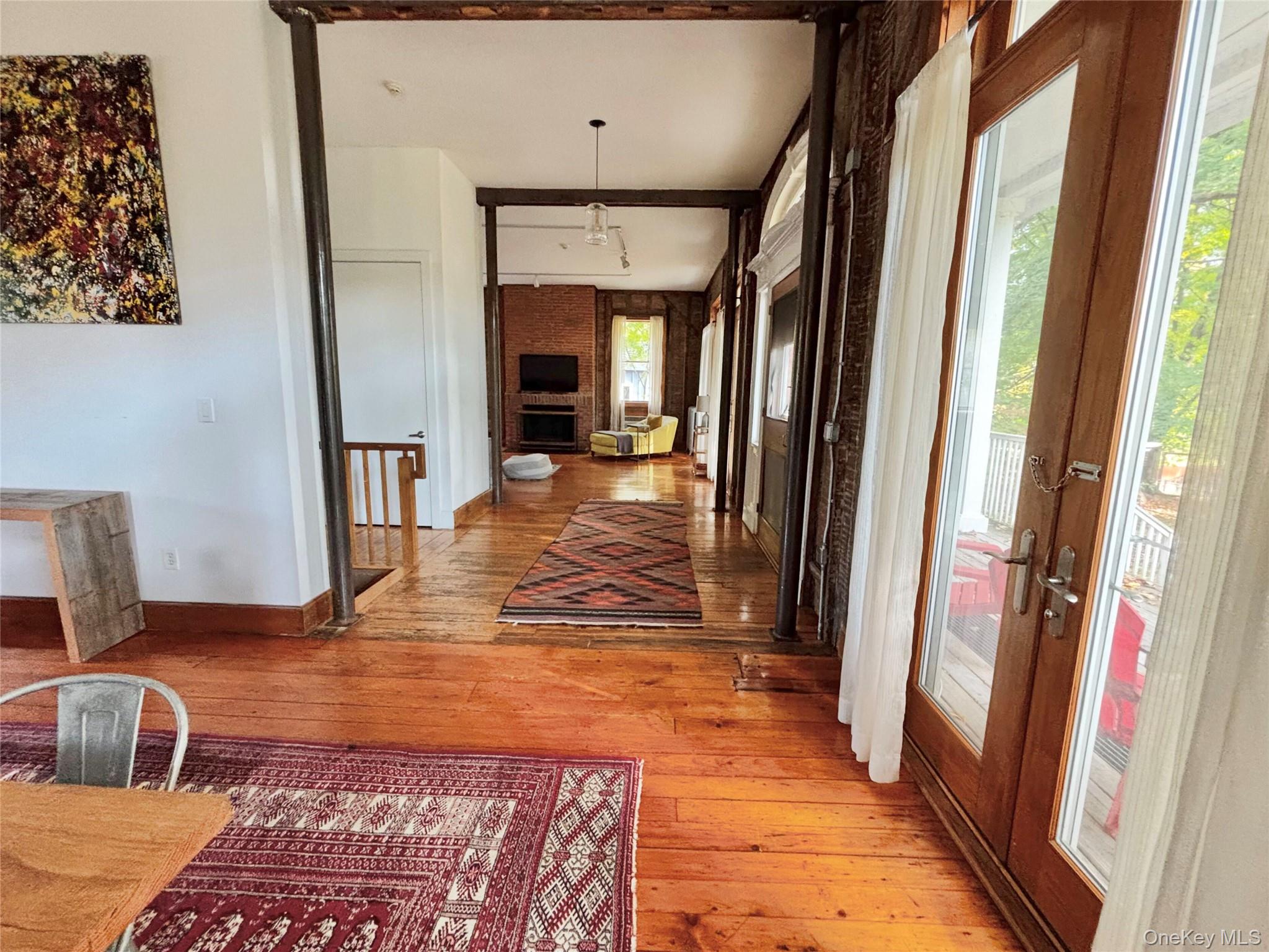 16 Hanna Lane