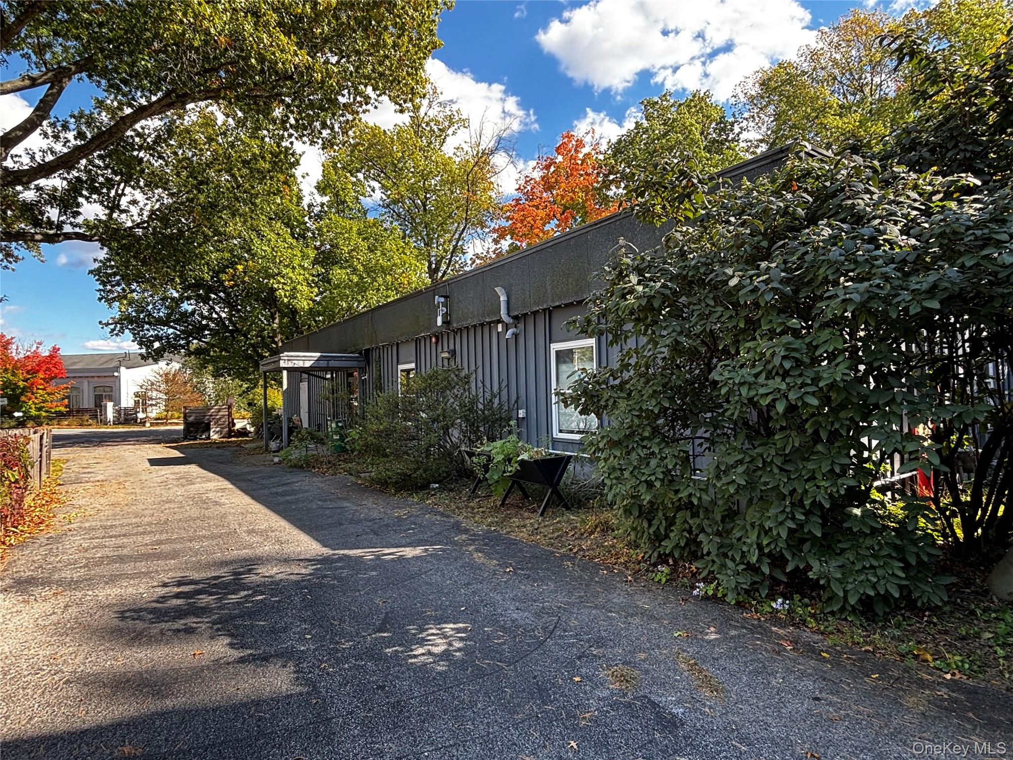 12 Hanna Lane