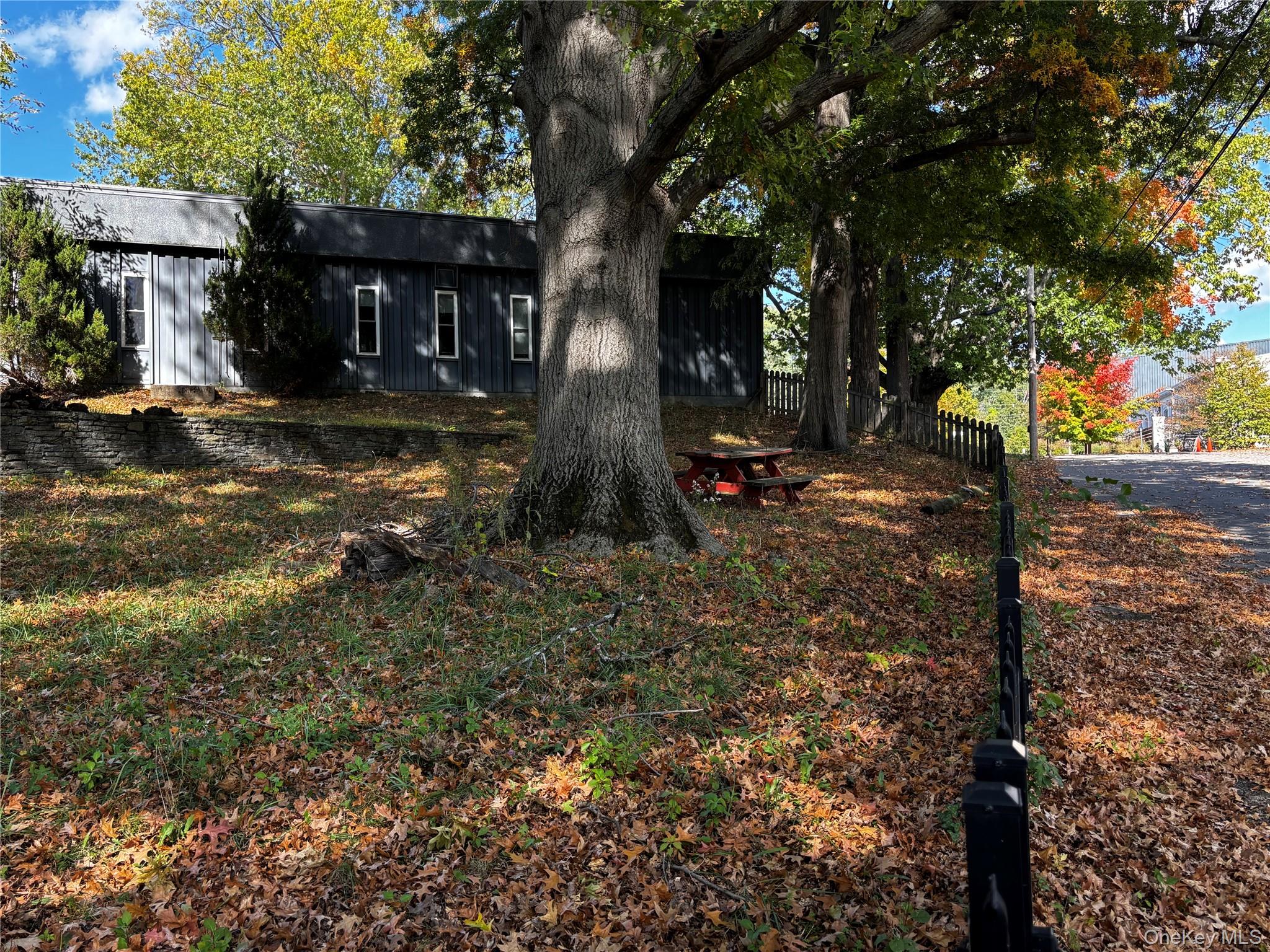 12 Hanna Lane