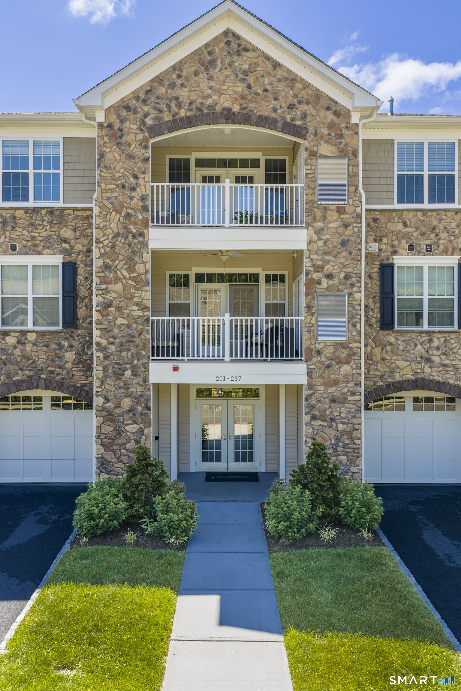 232 Brookside Court Unit: 232