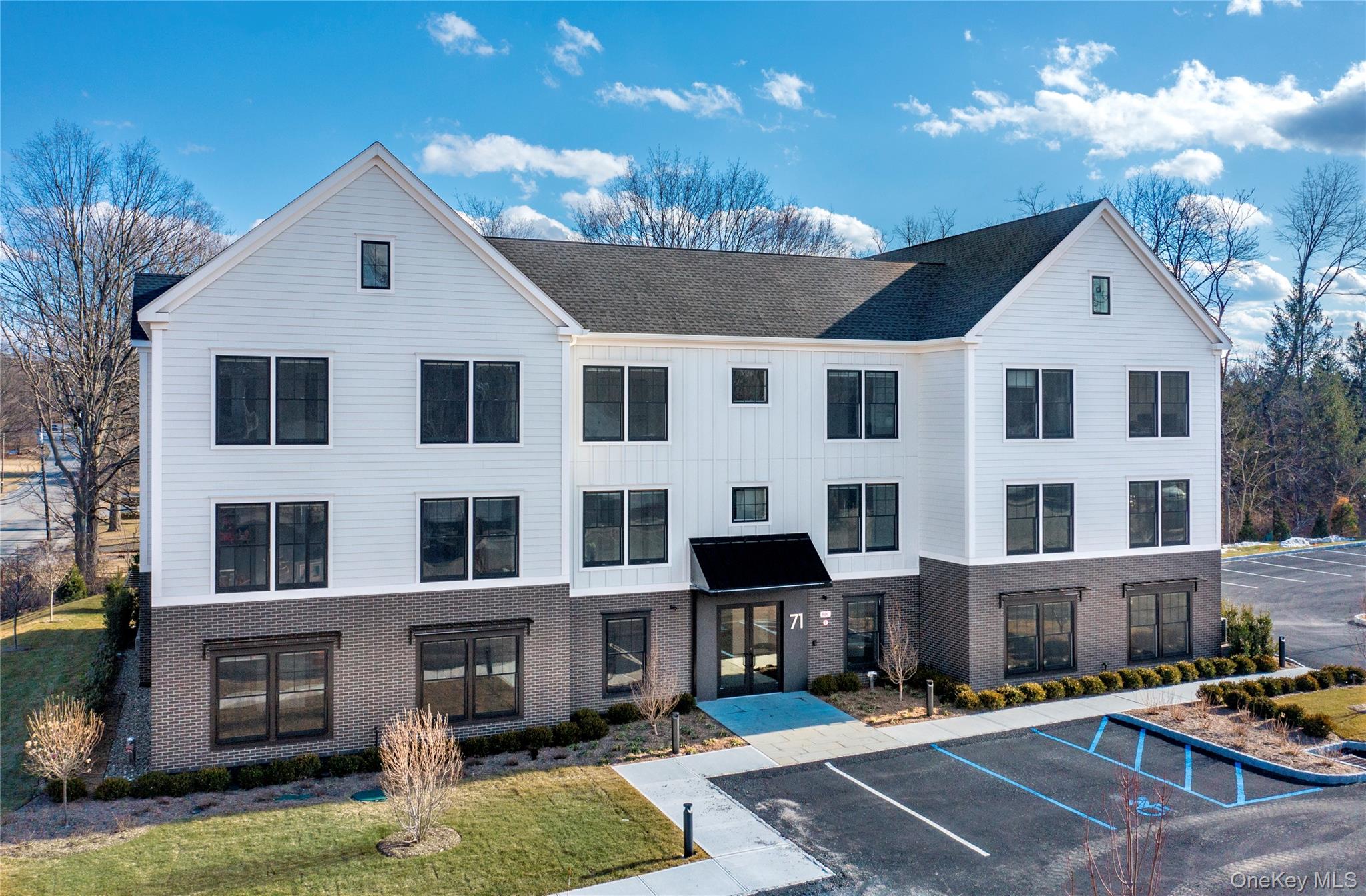 71 E Main Street Unit: 303