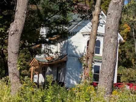 24 Reed Avenue