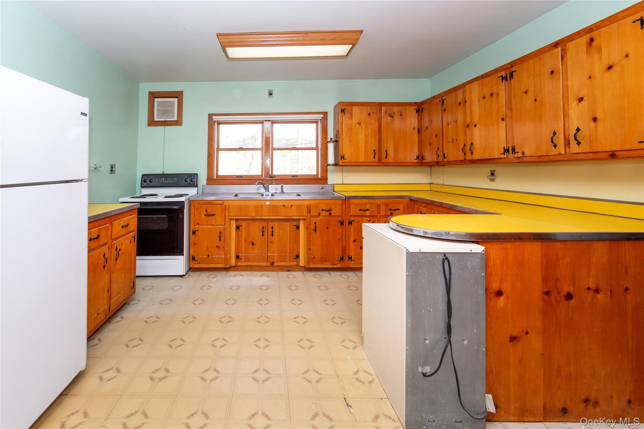 113 Dog Tail Corners Road