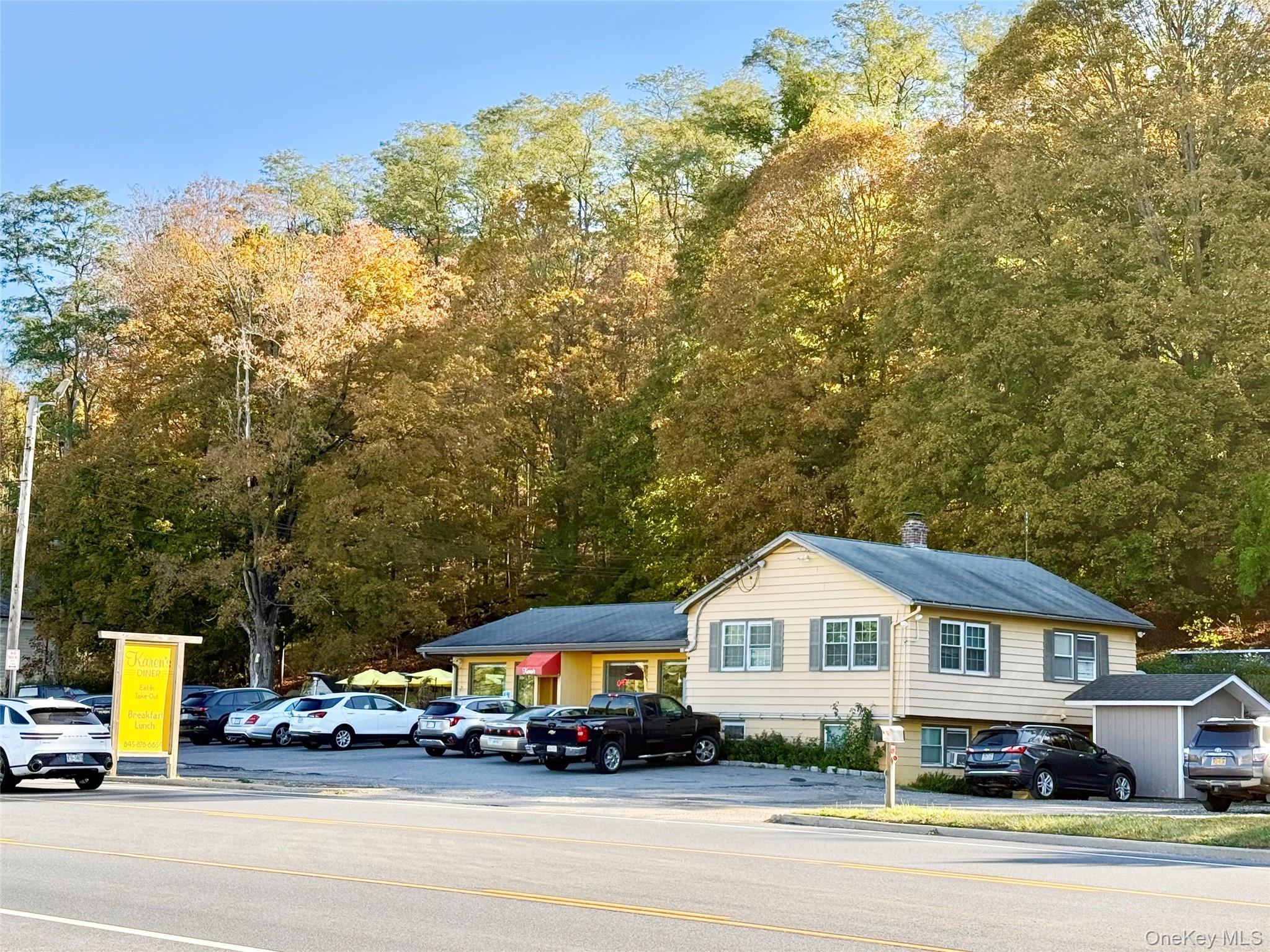 56 Route 22