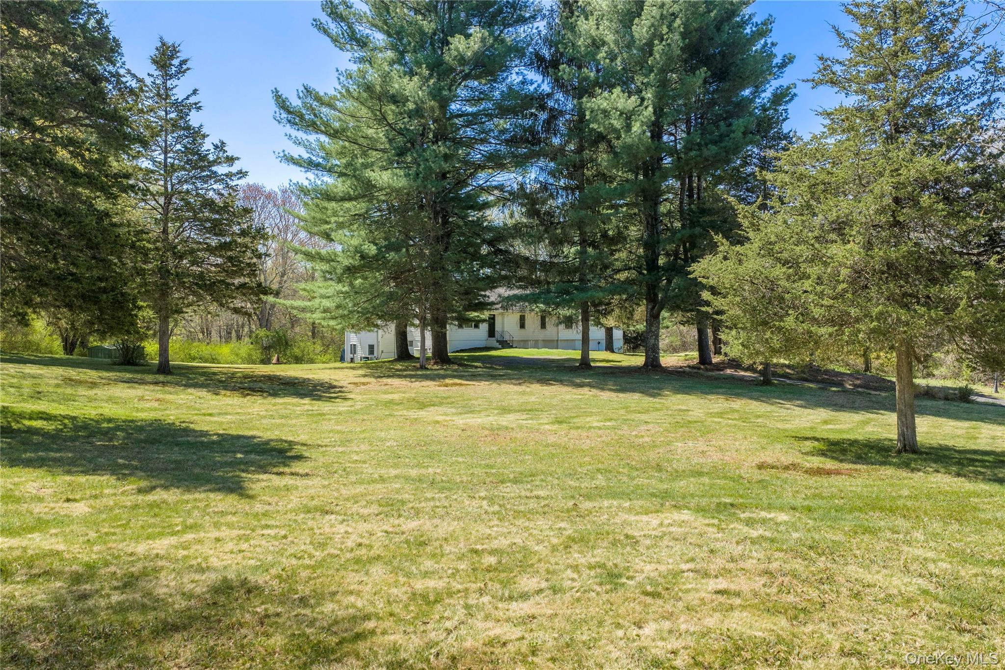 103 S Harmony Hill Road