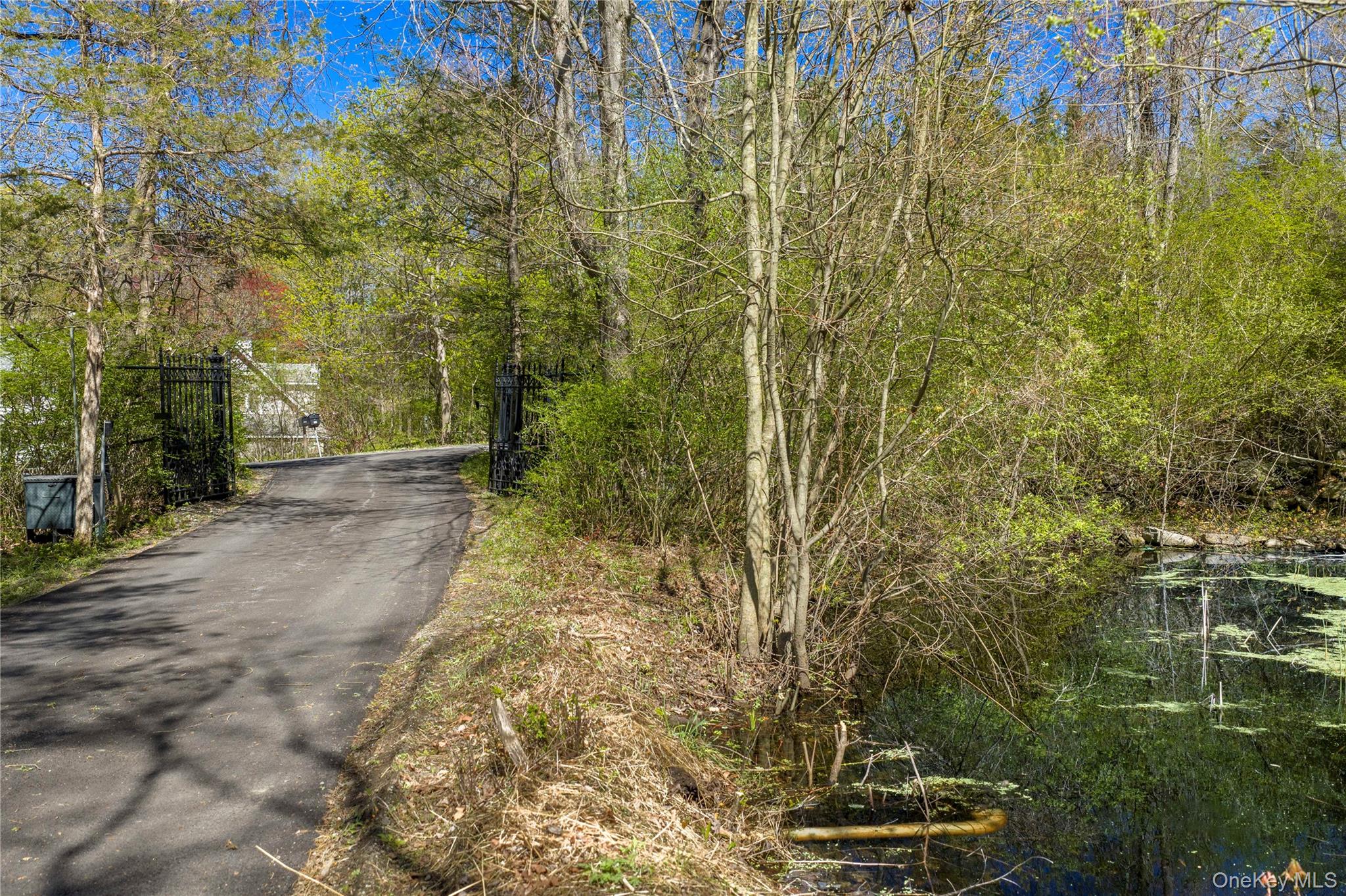 103 S Harmony Hill Road