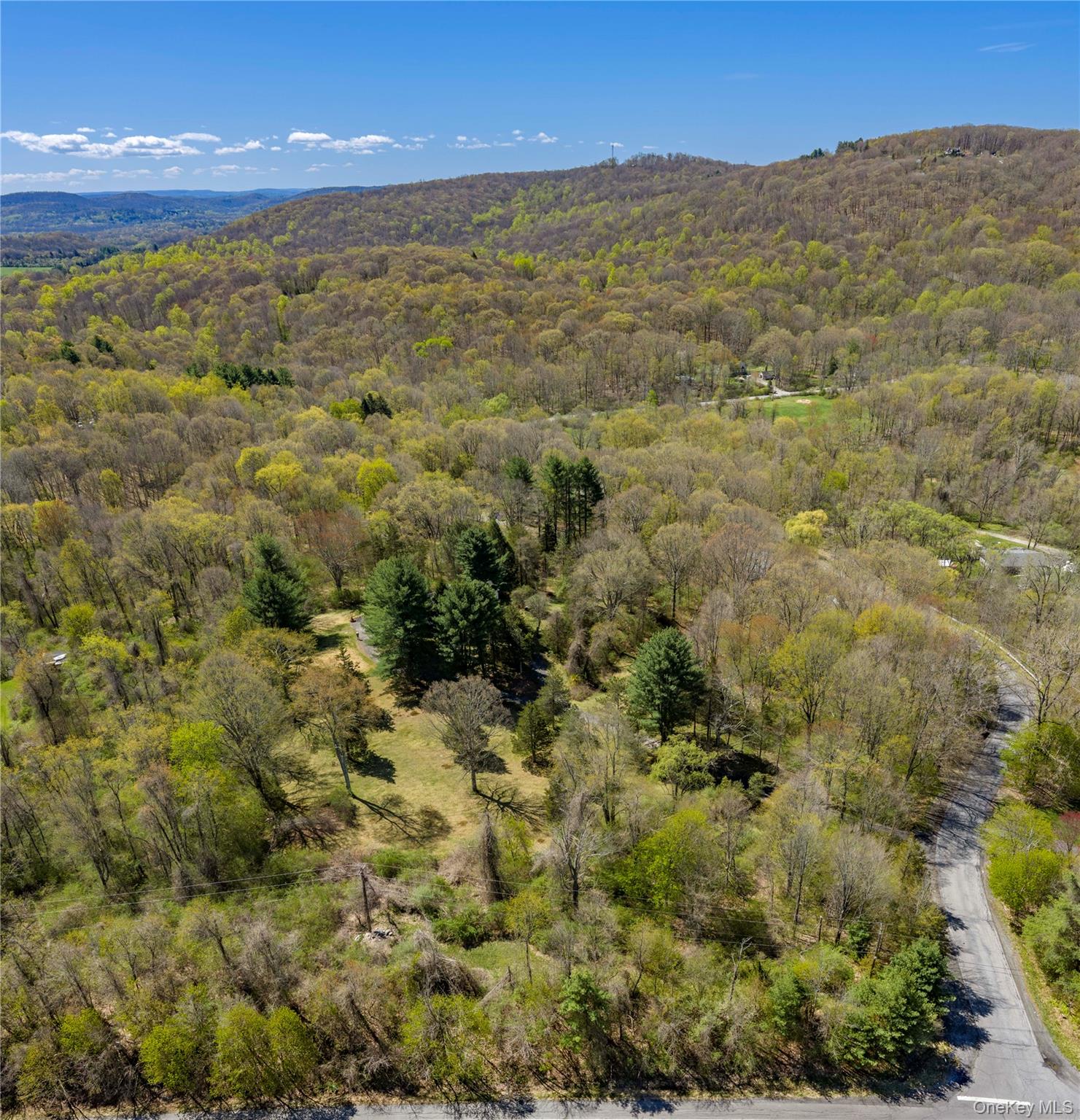 103 S Harmony Hill Road