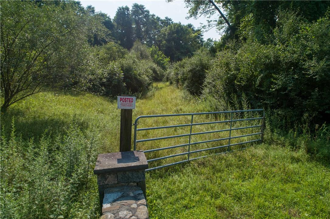 8 Ravine Road