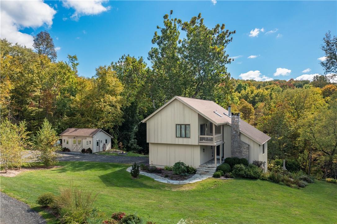 206 N Quaker Hill Road