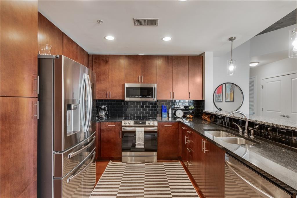 860 Peachtree Street NE Unit 2001
