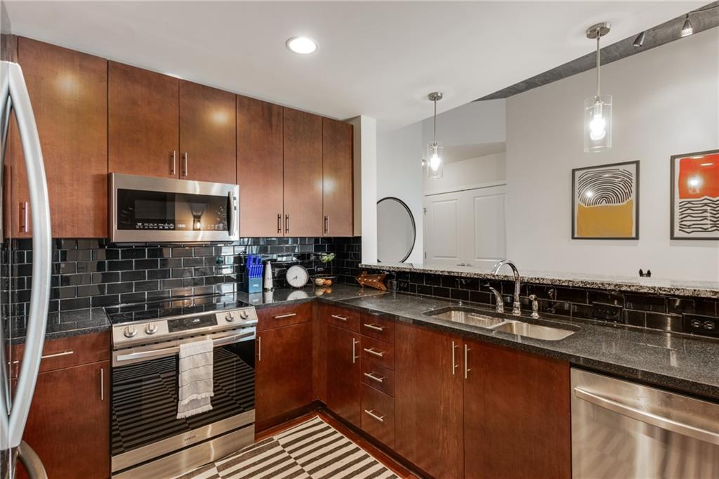 860 Peachtree Street NE Unit 2001