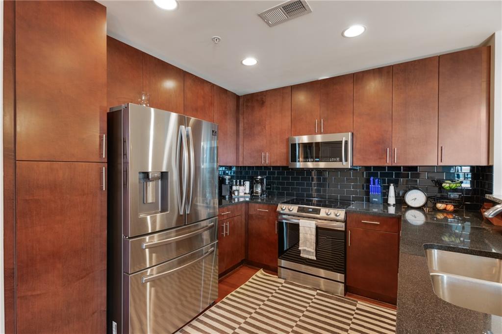860 Peachtree Street NE Unit 2001