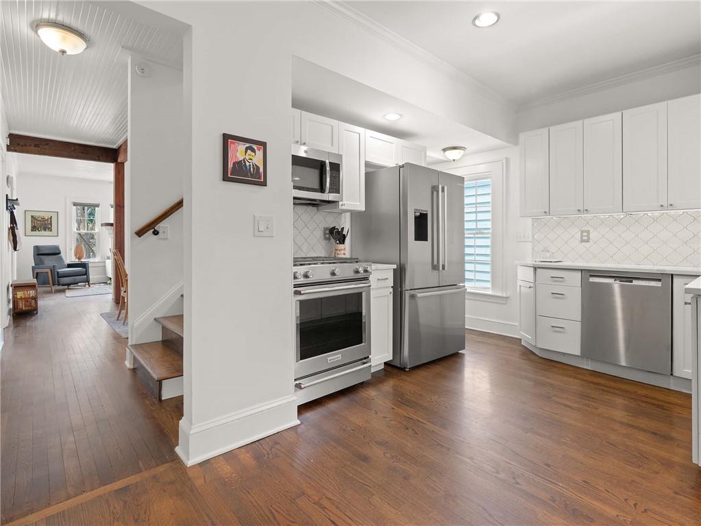 952 Northern Avenue SE