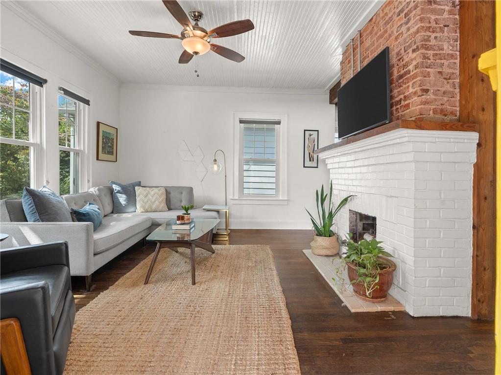 952 Northern Avenue SE