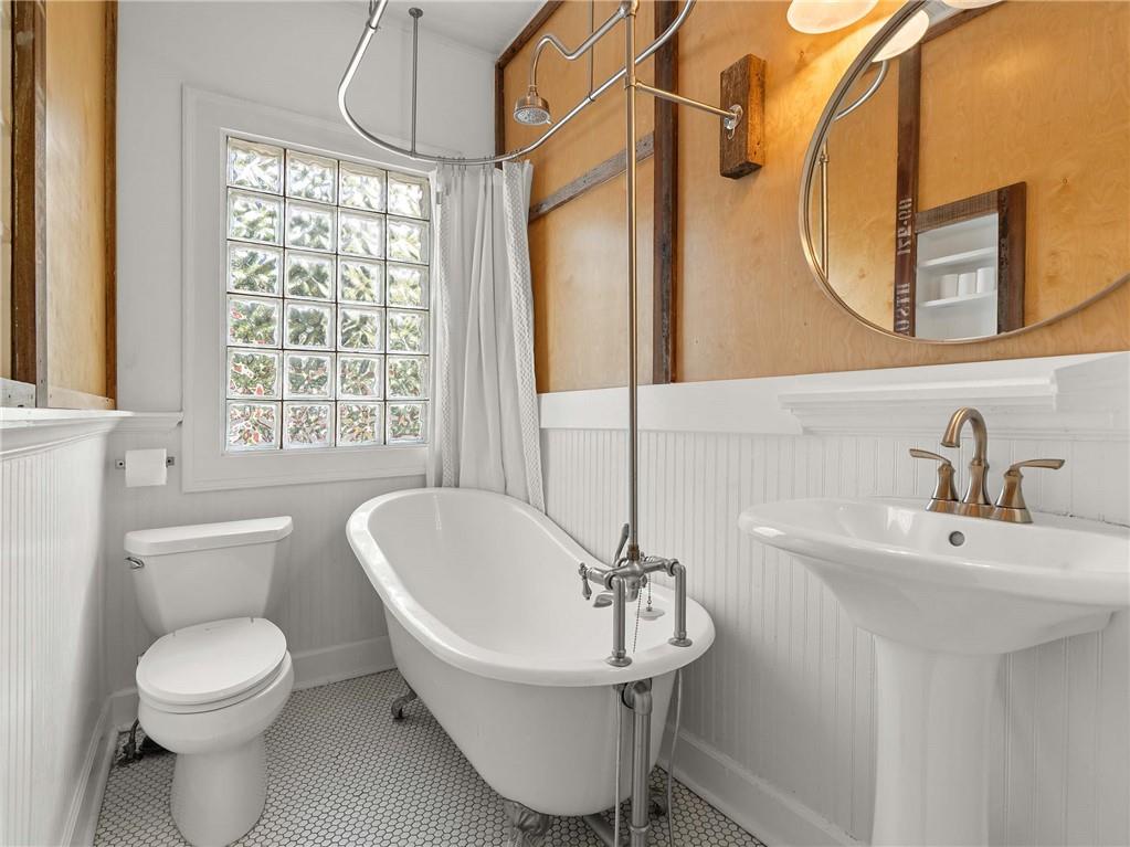 952 Northern Avenue SE