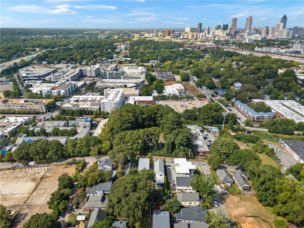 952 Northern Avenue SE