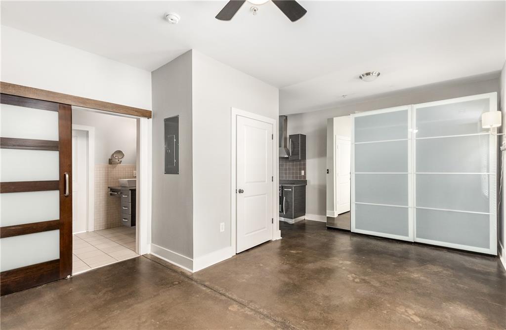 1300 Dekalb Avenue NE Unit 211