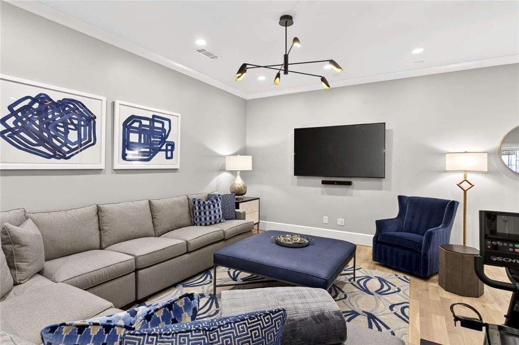 1069 Cumberland Road NE