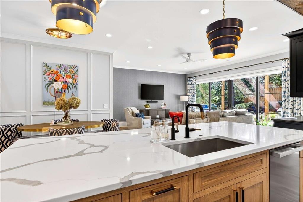 1069 Cumberland Road NE