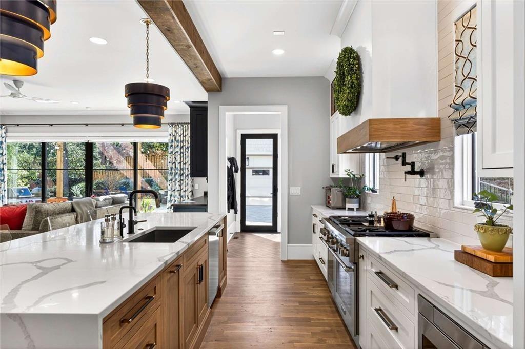 1069 Cumberland Road NE