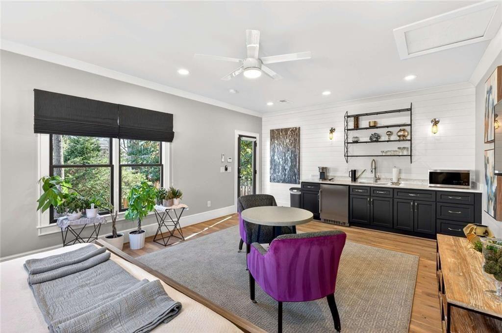 1069 Cumberland Road NE