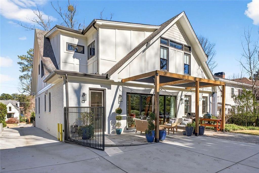 1069 Cumberland Road NE