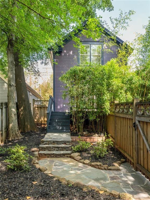 251 Pearl Street SE