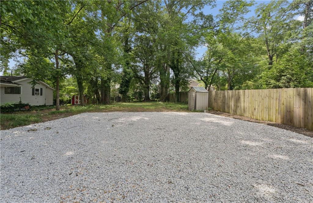 1307 Sylvan Circle NE