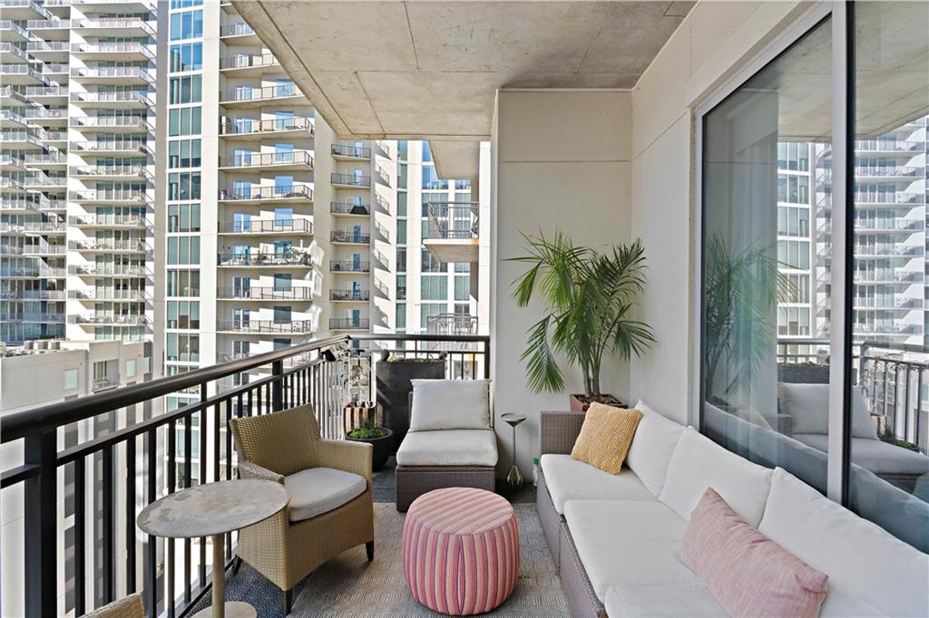 222 12th Street Unit 1503