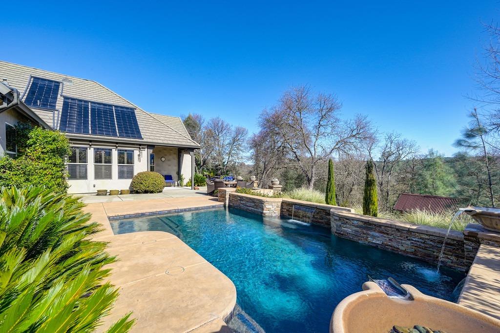 1161 Lomond Drive