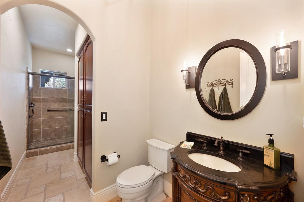 1161 Lomond Drive
