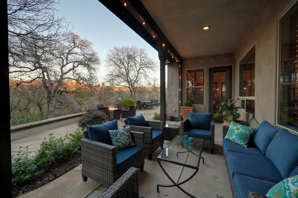 1161 Lomond Drive