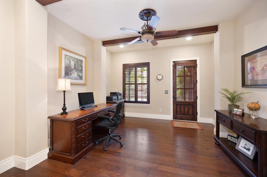 1161 Lomond Drive