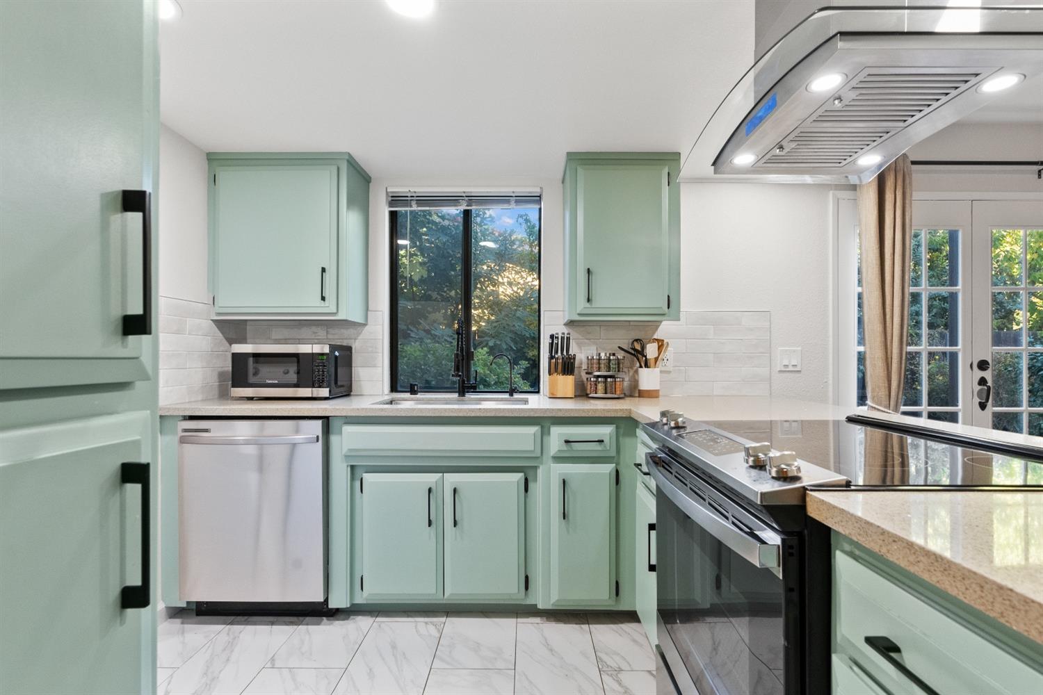 5170 Riverside Boulevard