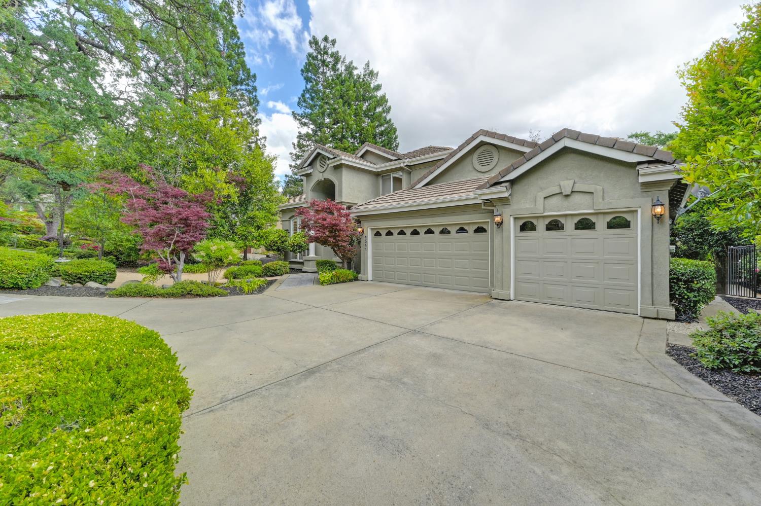 4541 Mountaingate