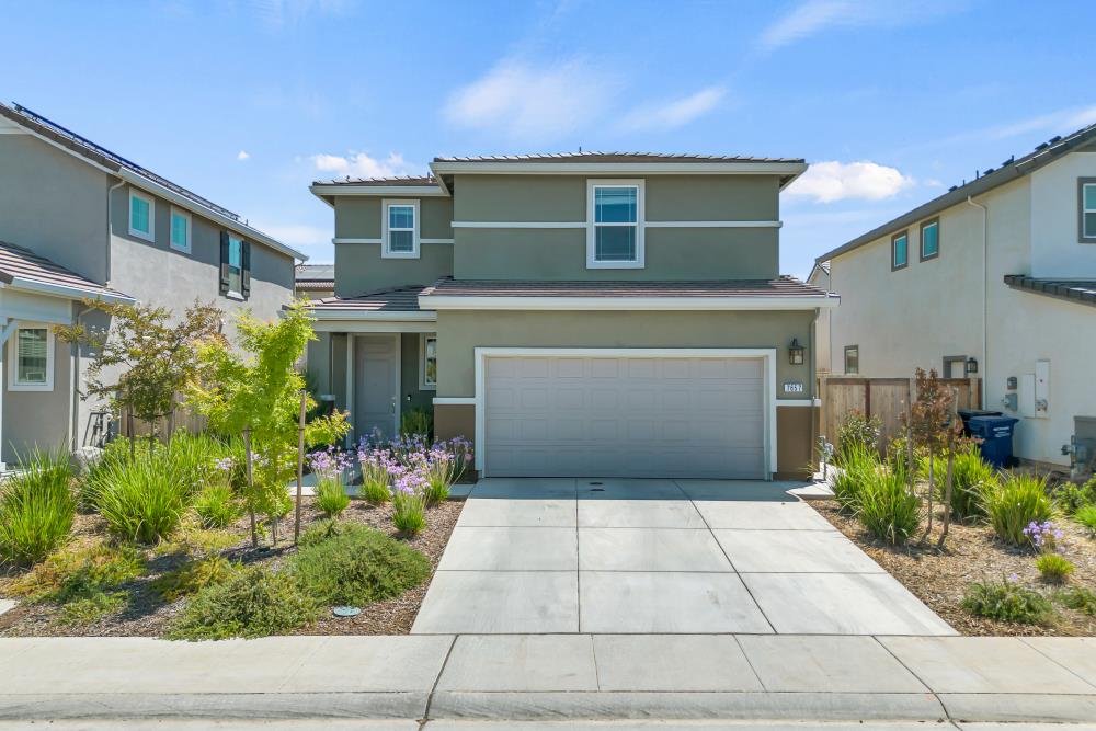 7657 Bracer Way