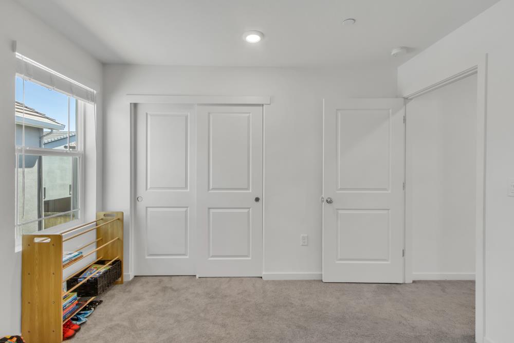 7657 Bracer Way