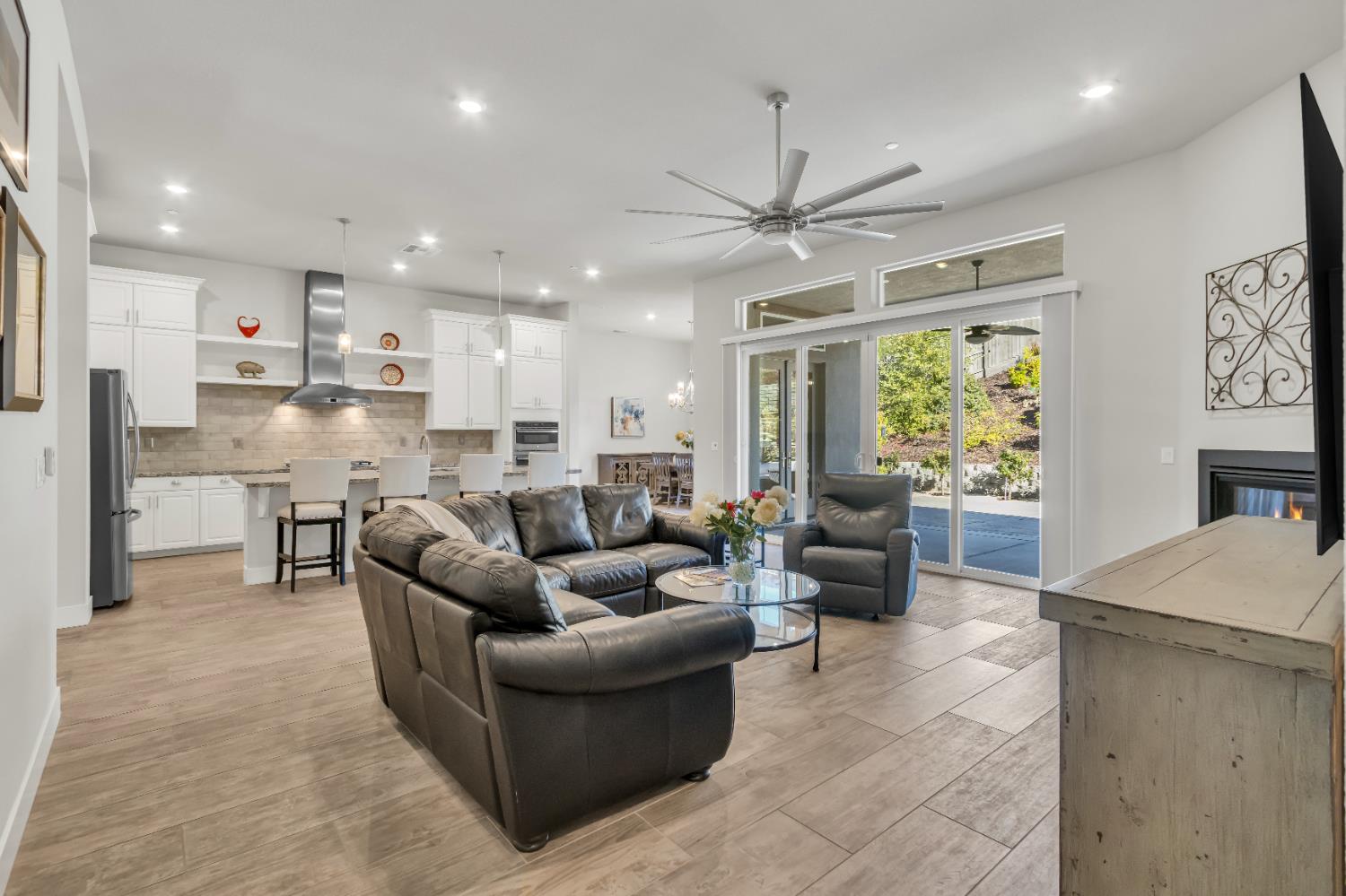 5076 Trailside Drive