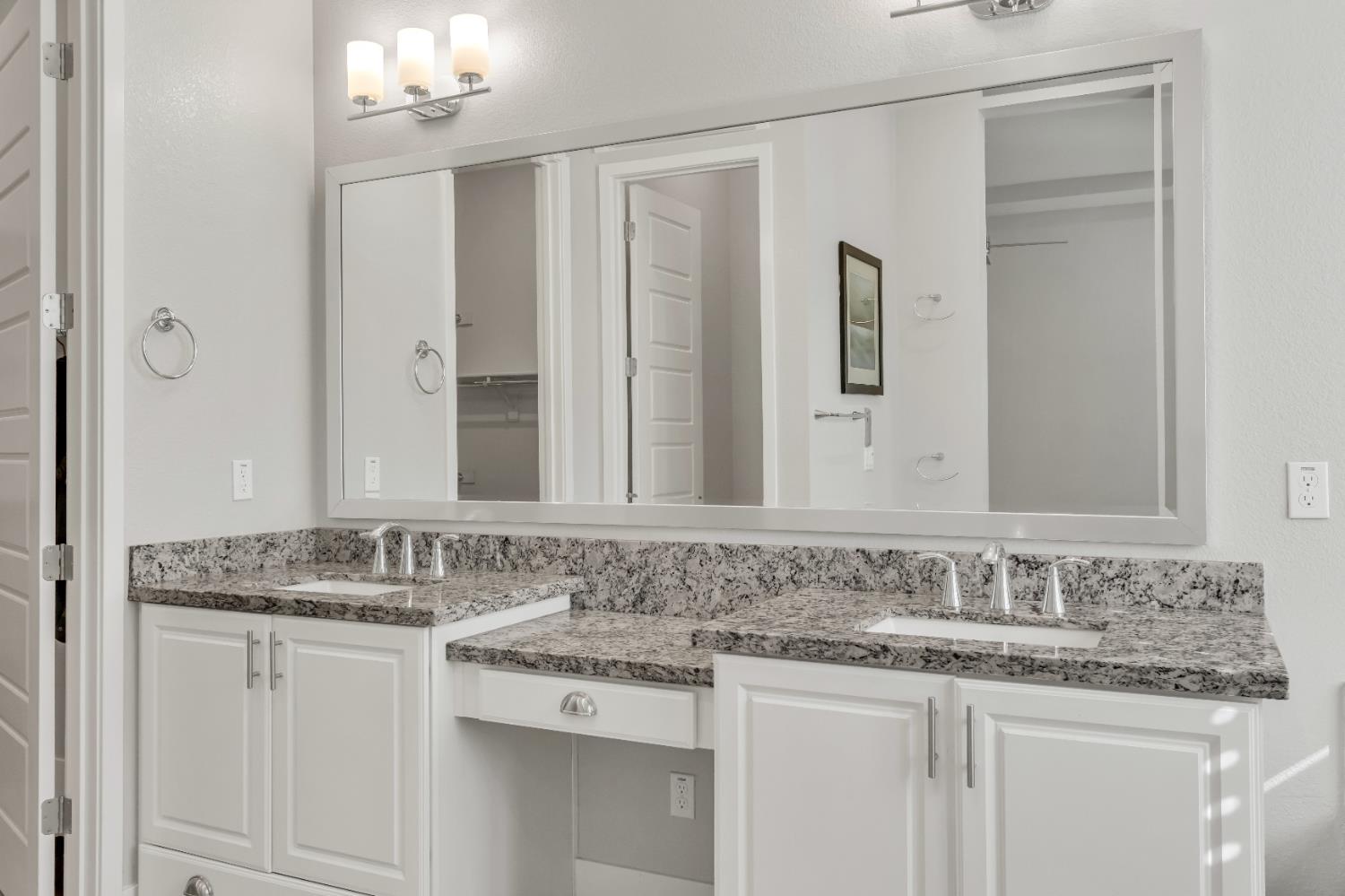 5076 Trailside Drive