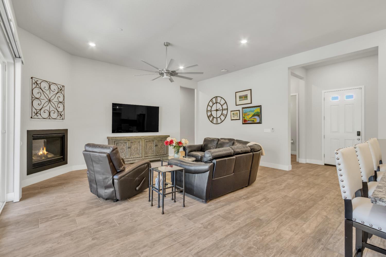 5076 Trailside Drive