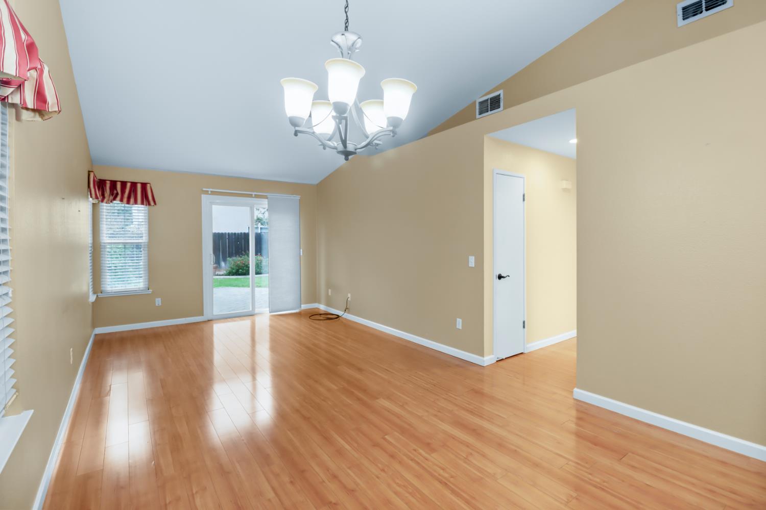 1421 Vigo Court