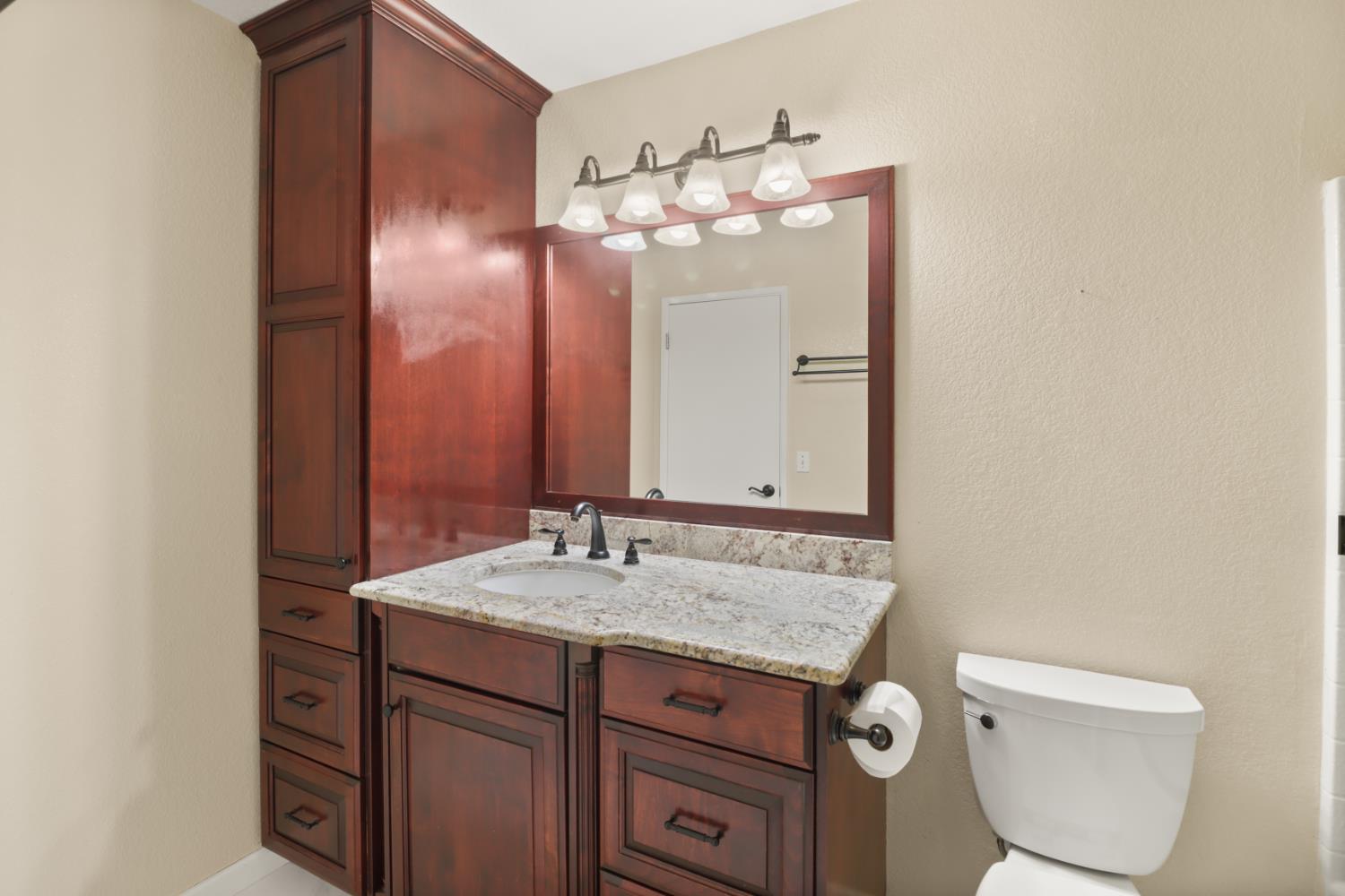 1421 Vigo Court