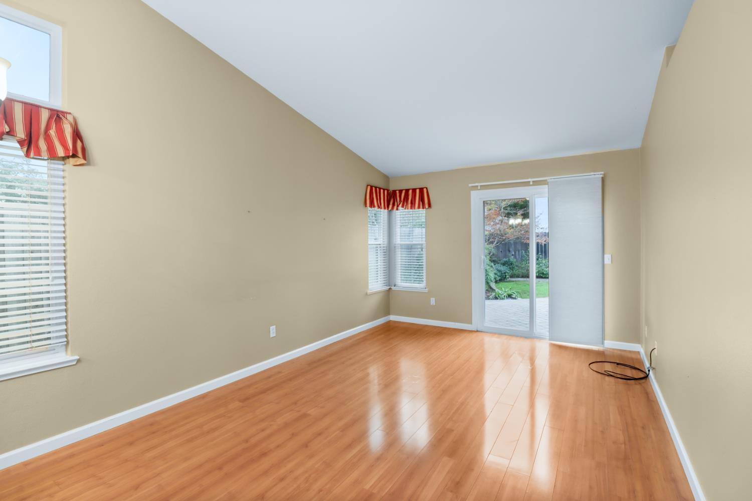 1421 Vigo Court