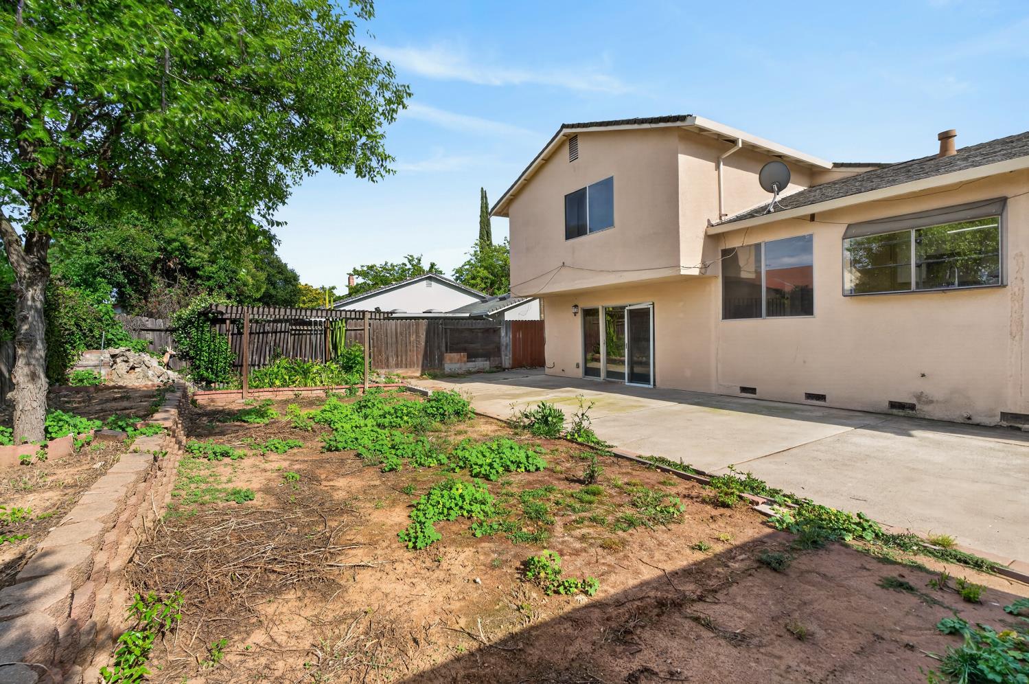 6875 Rancho Pico Way