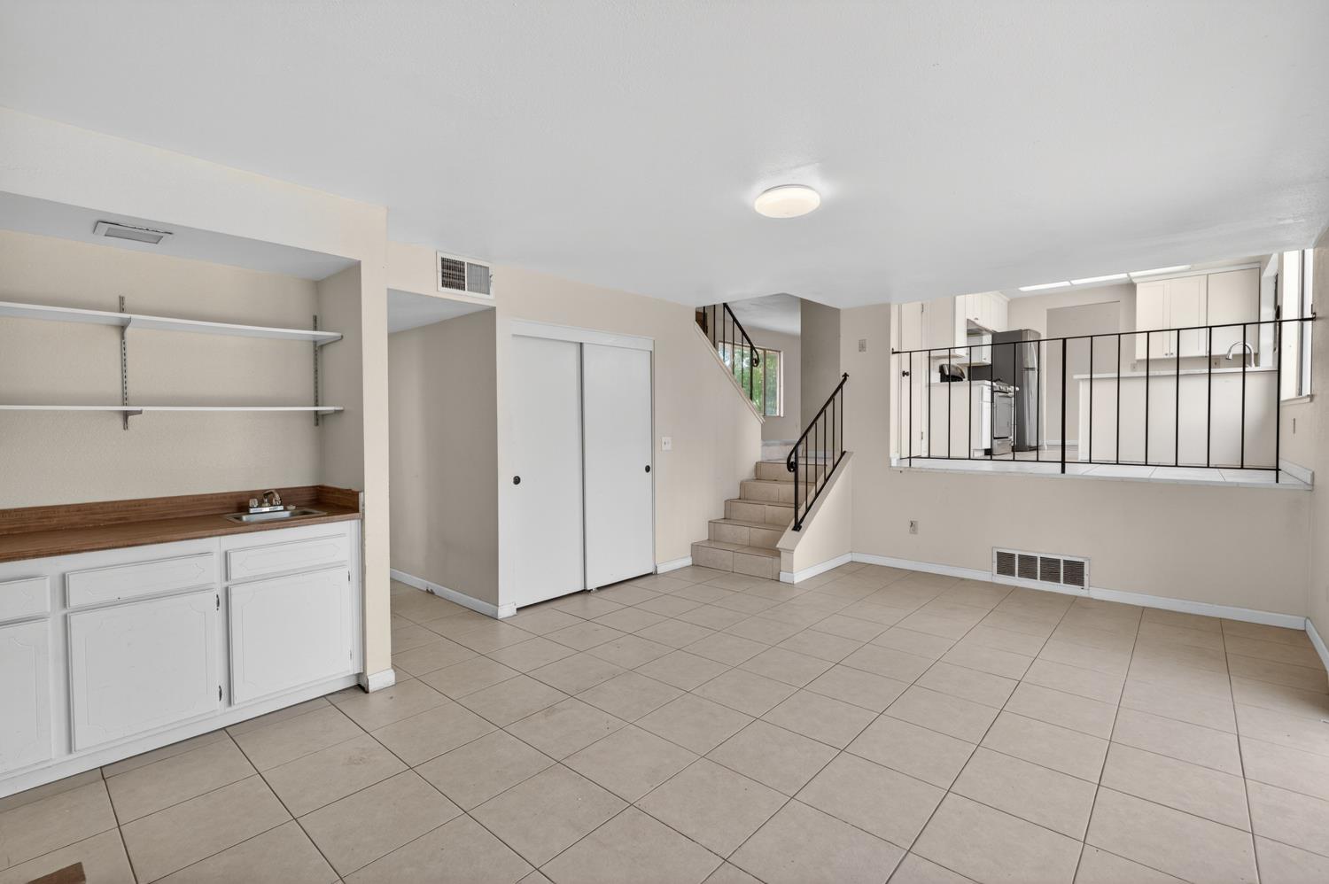6875 Rancho Pico Way