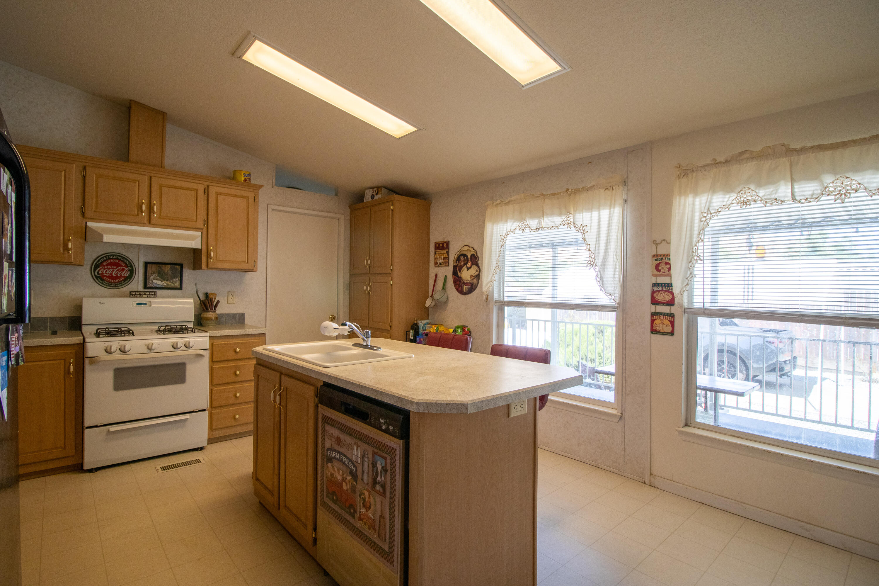 35218 Tule River Drive