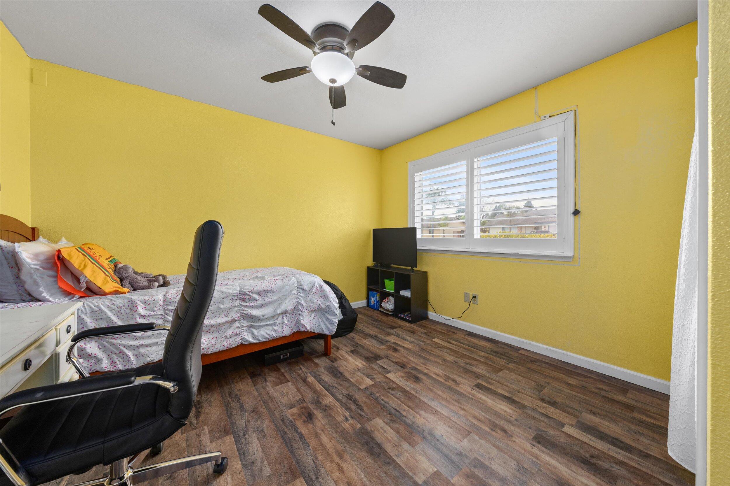 150 N Silver Maple Way