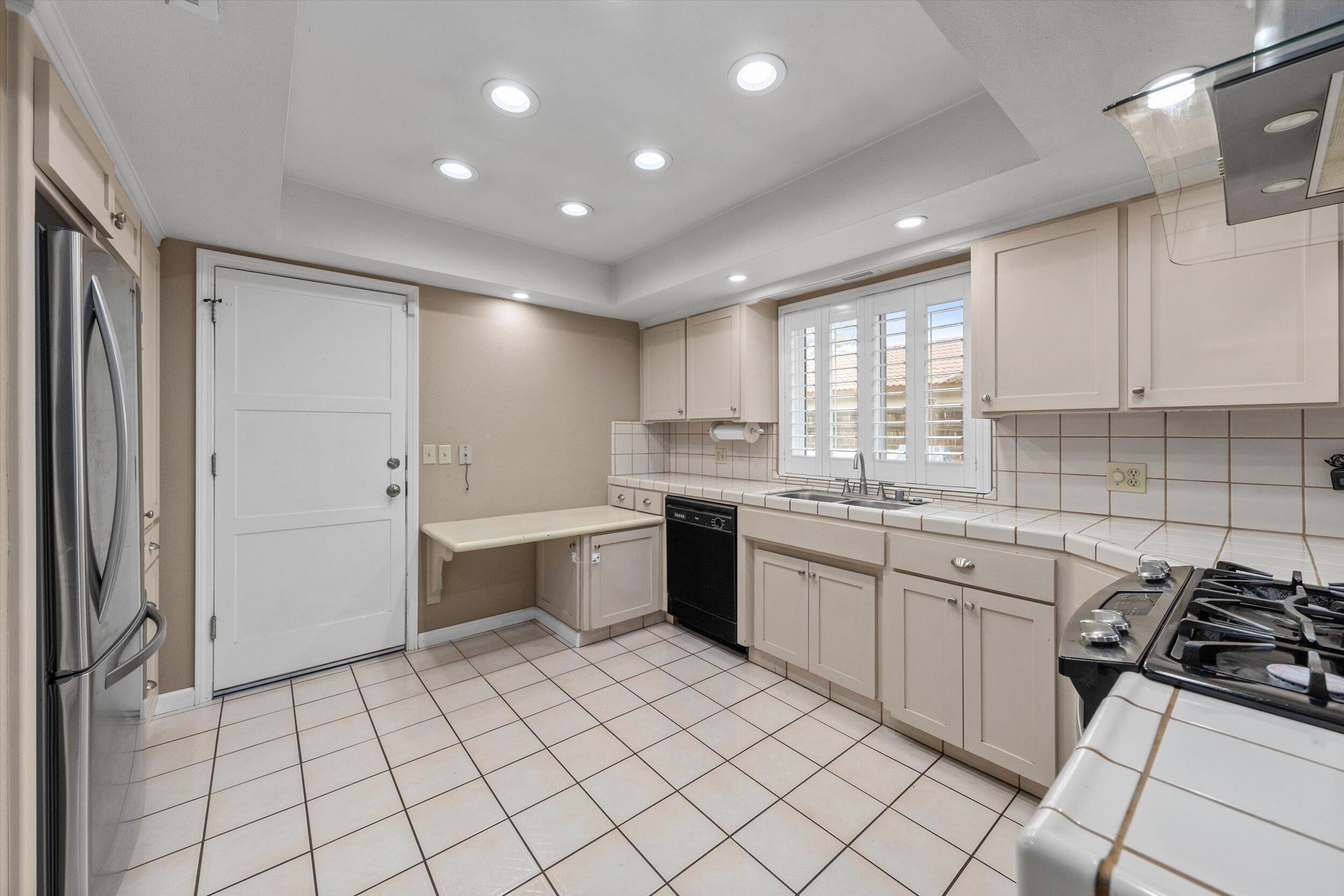 150 N Silver Maple Way